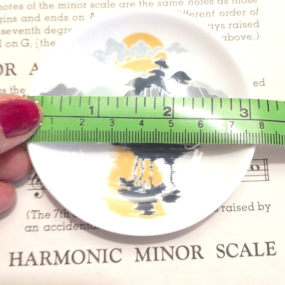 Vintage 1970s Highland Fine Bone China Scotland - small butter pad/trinket dish - Picture 4 of 4